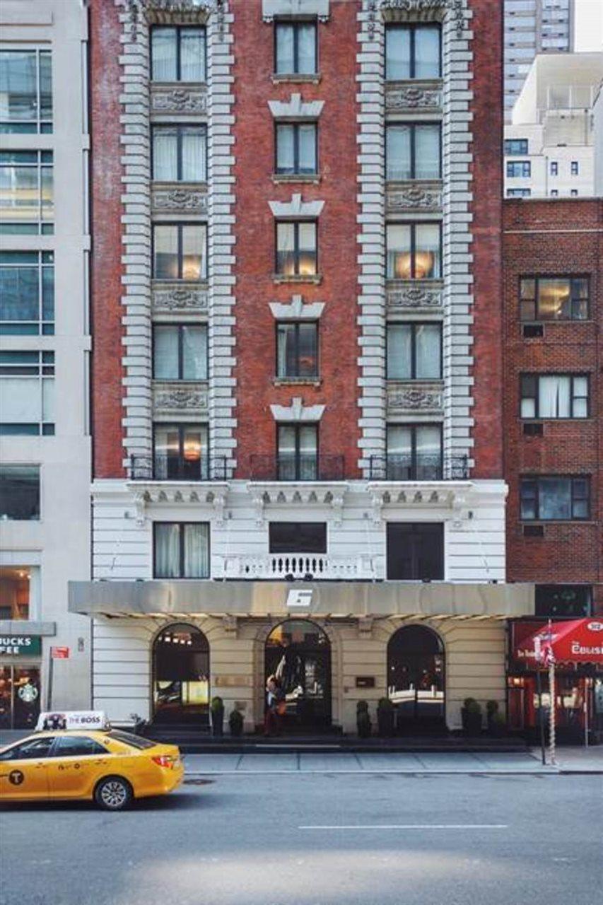 6 Columbus Central Park Hotel Ню Йорк Екстериор снимка