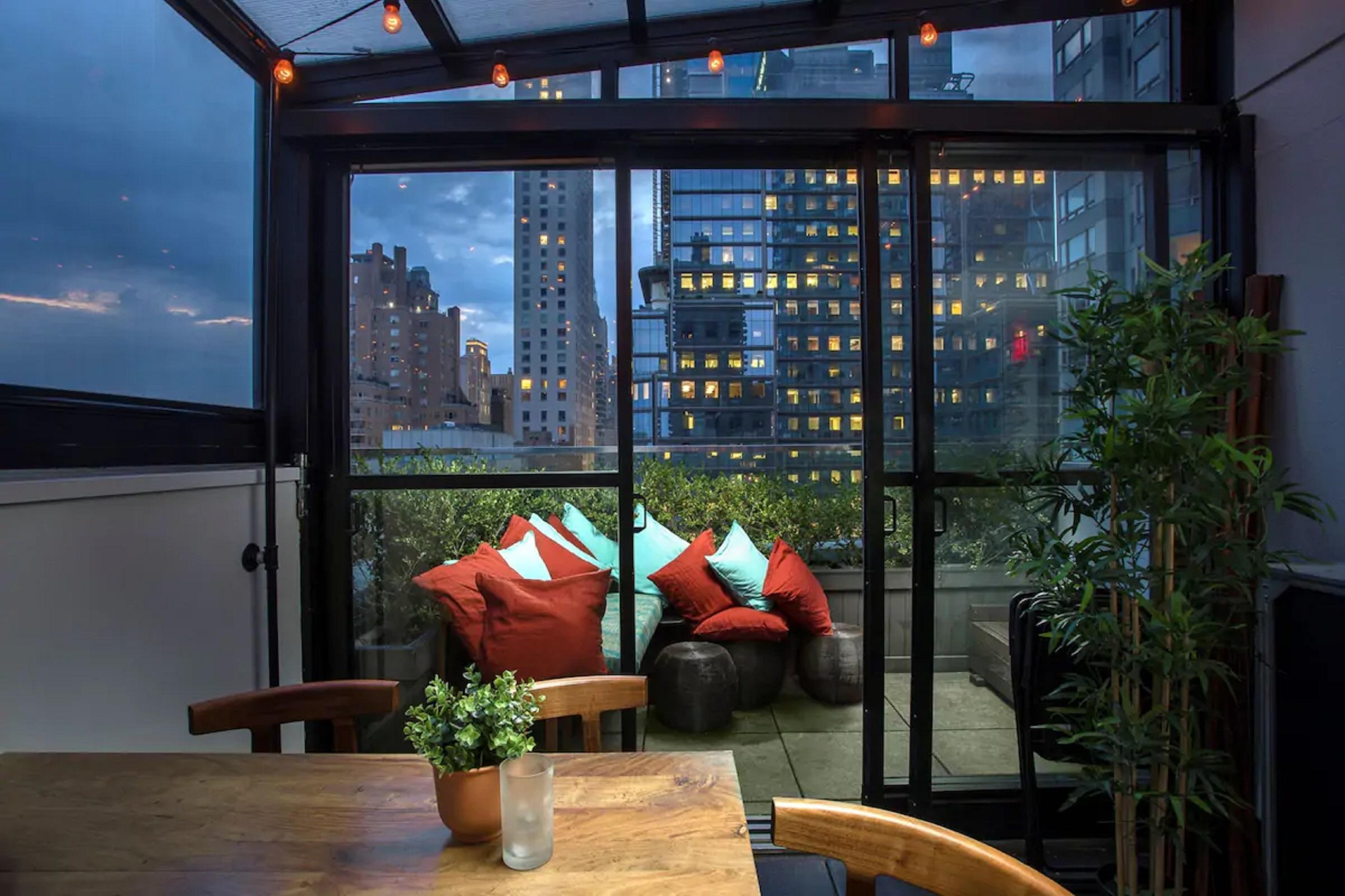 6 Columbus Central Park Hotel Ню Йорк Екстериор снимка