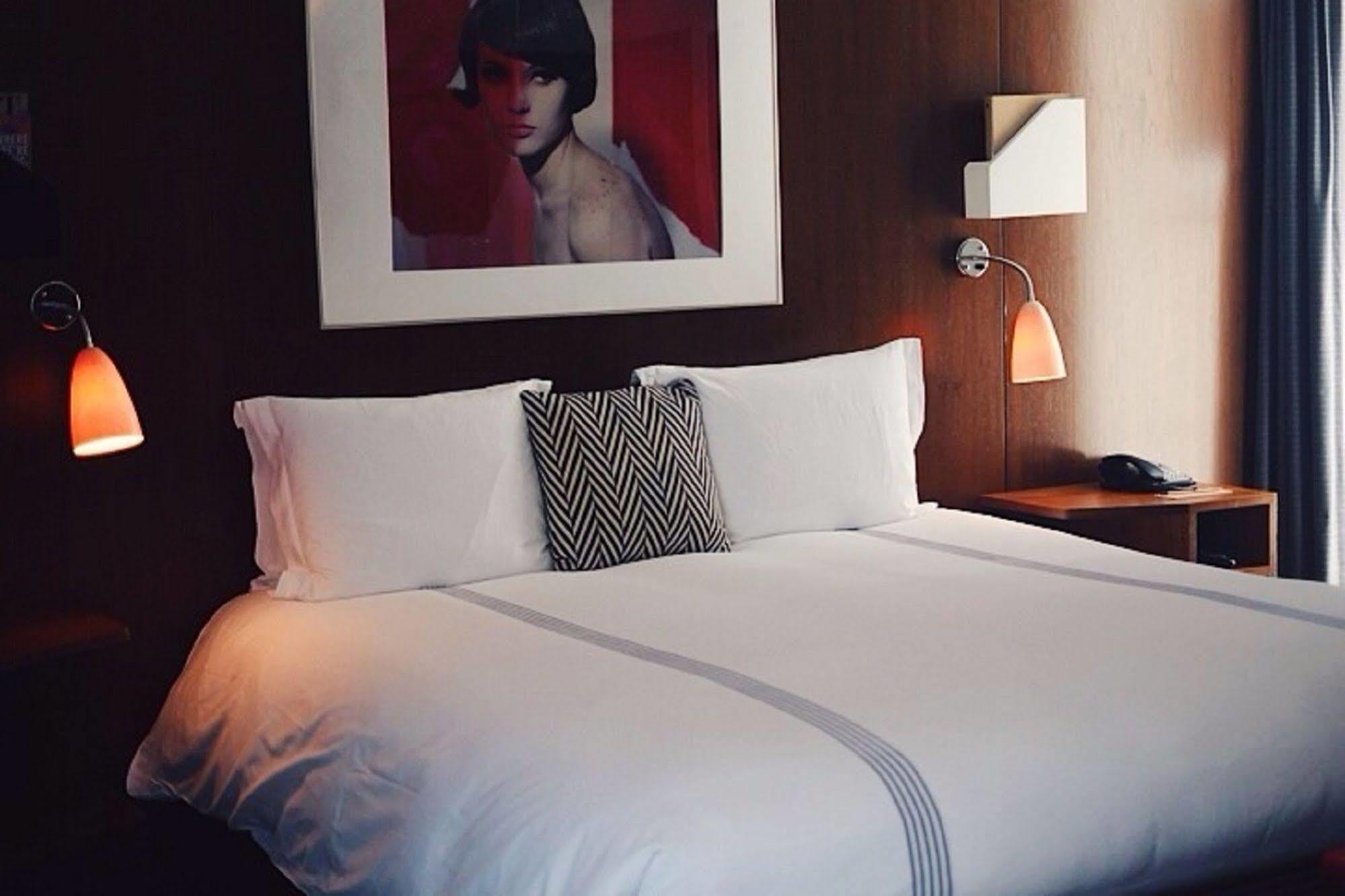 6 Columbus Central Park Hotel Ню Йорк Екстериор снимка