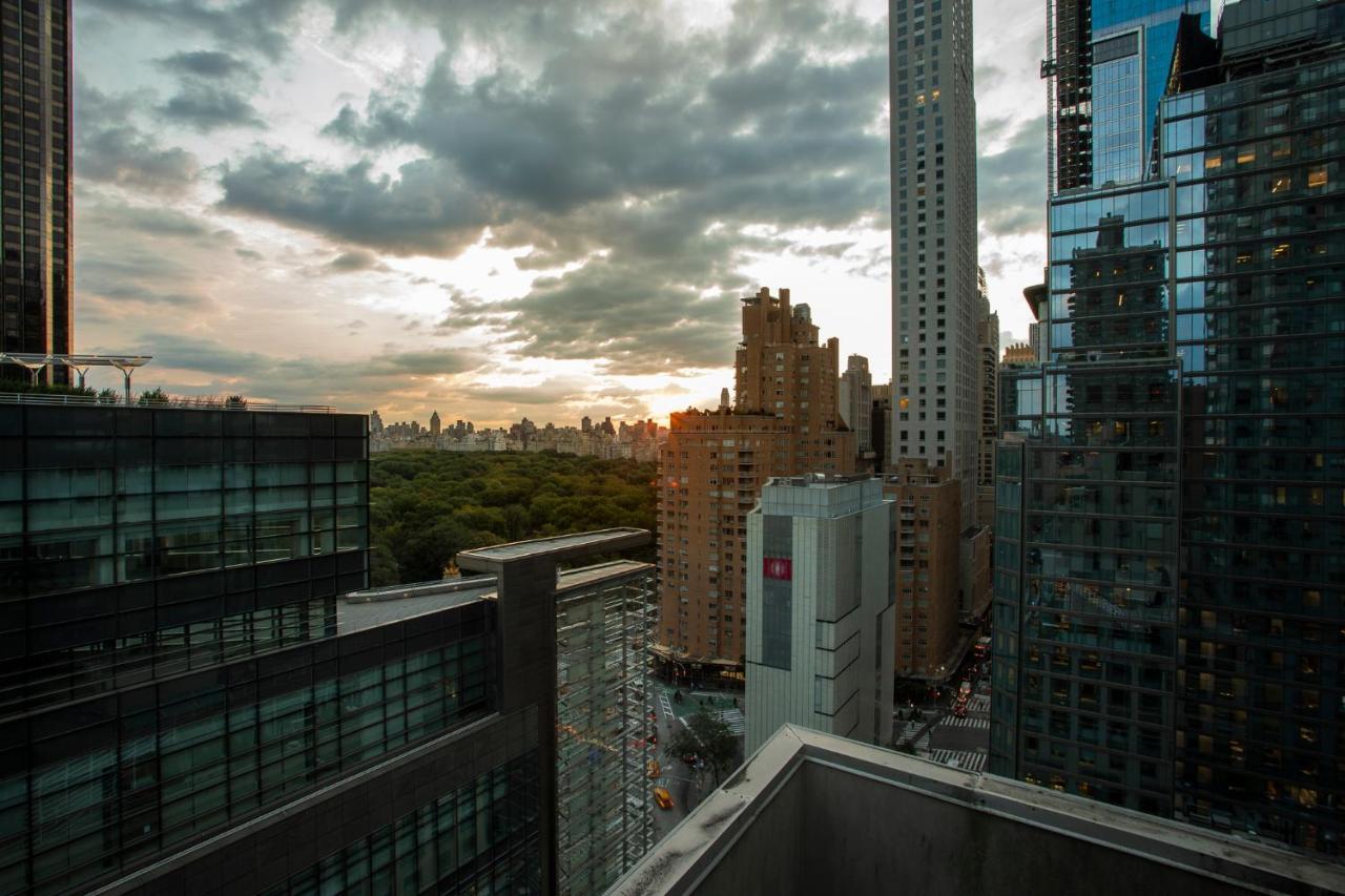 6 Columbus Central Park Hotel Ню Йорк Екстериор снимка